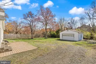 8737 Redman St, Springfield, VA 22153 - Photo 51