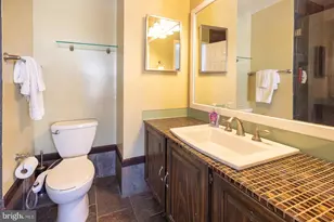 8009 Bethelen Woods Ln, Springfield, VA 22153 - Photo 21