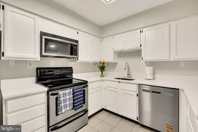 3117 Patrick Henry Drive #430, Falls Church, VA 22044 - Photo 9