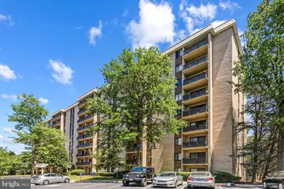 3101 S Manchester Street #906, Falls Church, VA 22044 - Photo 1