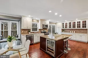 13423 Black Gum Ct, Chantilly, VA 20151 - Photo 5