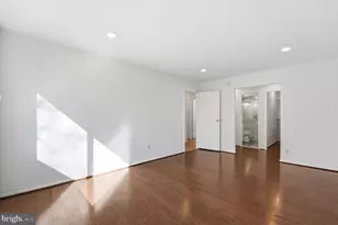 2817 Jermantown Rd, Oakton, VA 22124 - Photo 11