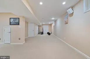 1439 Millikens Bend Rd, Herndon, VA 20170 - Photo 27