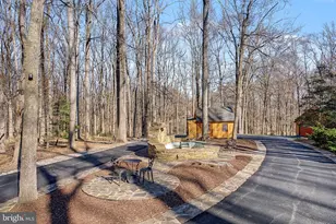 521 Lost Acre Ln, Great Falls, VA 22066 - Photo 5