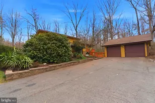 11203 Leatherwood Dr, Reston, VA 20191 - Photo 49