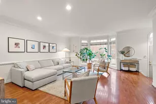 9969 Cyrandall Dr, Oakton, VA 22124 - Photo 3