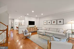 9969 Cyrandall Dr, Oakton, VA 22124 - Photo 5