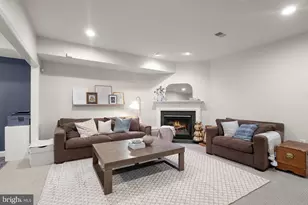 9969 Cyrandall Dr, Oakton, VA 22124 - Photo 37