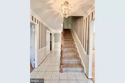 6825 Spring Beauty Court, Springfield, VA 22152 - Photo 7