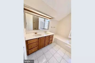 6825 Spring Beauty Court, Springfield, VA 22152 - Photo 33