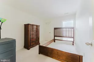 10300 Appalachian Cir, Oakton, VA 22124 - Photo 15