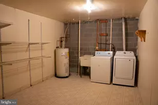 8654 Venoy Ct, Alexandria, VA 22309 - Photo 25