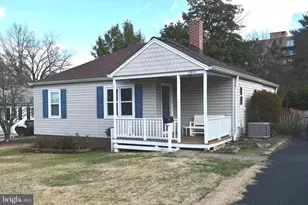 2847 Fairmont St, Falls Church, VA 22042 - Photo 1
