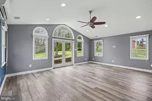 5633 Inverchapel Rd, Springfield, VA 22151 - Photo 15