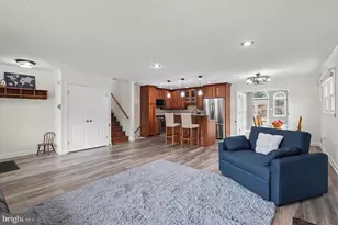 5633 Inverchapel Rd, Springfield, VA 22151 - Photo 7