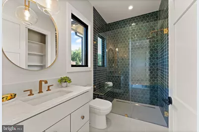 917 Timber Lane SW, Vienna, VA 22180 - Photo 17