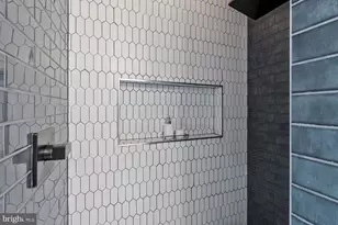 1915 Shannon Ct, Alexandria, VA 22306 - Photo 25