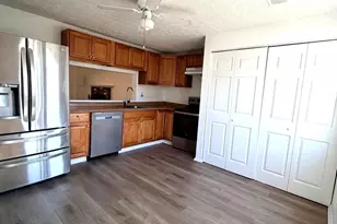 8081 Steeple Chase Ct, Springfield, VA 22153 - Photo 5