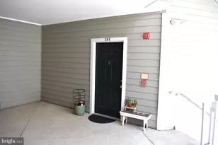 4413 Fair Stone Dr, Fairfax, VA 22033 - Photo 5