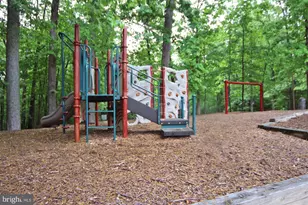 8312 Kingsgate Rd, Springfield, VA 22152 - Photo 49