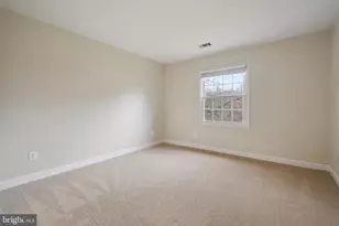 8312 Kingsgate Rd, Springfield, VA 22152 - Photo 17