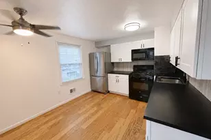 8036 St Annes Ct, Alexandria, VA 22309 - Photo 5