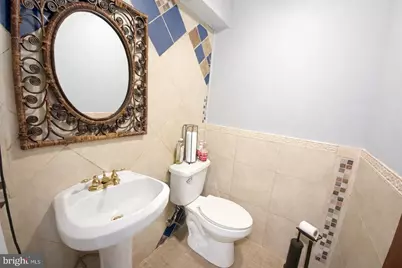 8036 Saint Annes Court, Alexandria, VA 22309 - Photo 17