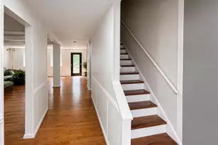 8036 St Annes Ct, Alexandria, VA 22309 - Photo 3