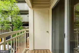 2765 Centerboro Dr, Vienna, VA 22181 - Photo 21