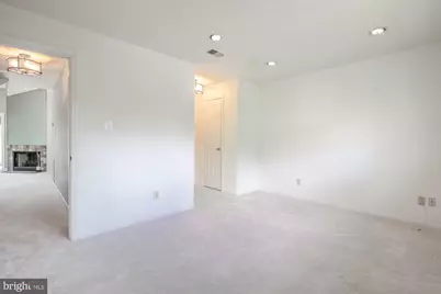 12101 Greenwood Court #302, Fairfax, VA 22033 - Photo 11