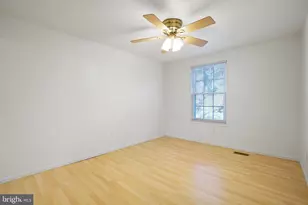 6515 Field Master Dr, Springfield, VA 22152 - Photo 33