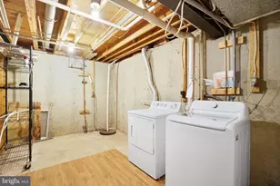 6515 Field Master Dr, Springfield, VA 22152 - Photo 25