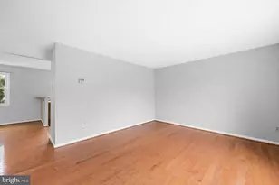 9071 Loreleigh Way, Fairfax, VA 22031 - Photo 5