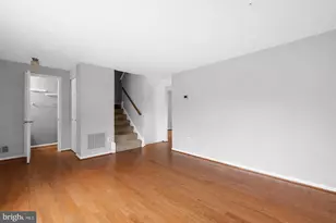 9071 Loreleigh Way, Fairfax, VA 22031 - Photo 7