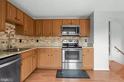 9071 Loreleigh Way, Fairfax, VA 22031 - Photo 15