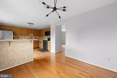 9071 Loreleigh Way, Fairfax, VA 22031 - Photo 11