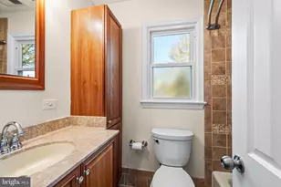 8805 Teresa Ann Ct, Alexandria, VA 22308 - Photo 43