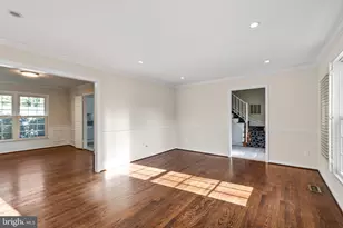 8805 Teresa Ann Ct, Alexandria, VA 22308 - Photo 11