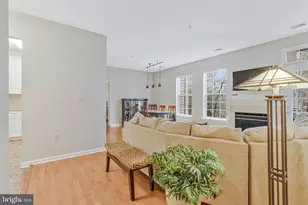 11405 Windleaf Ct, Reston, VA 20194 - Photo 9