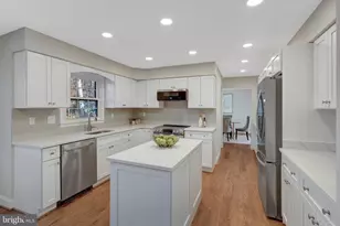 7820 Antiopi St, Annandale, VA 22003 - Photo 15