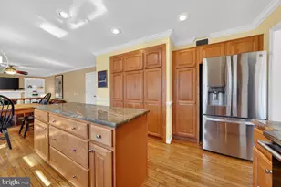 7923 Donegal Ln, Springfield, VA 22153 - Photo 15