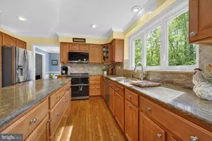 7923 Donegal Ln, Springfield, VA 22153 - Photo 13