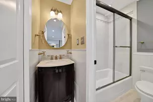 4575 Airlie Way, Annandale, VA 22003 - Photo 17