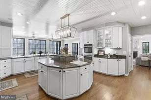 6813 Brimstone Ln, Fairfax Station, VA 22039 - Photo 11