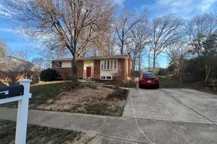 10123 Eastlake Dr, Fairfax, VA 22032 - Photo 1