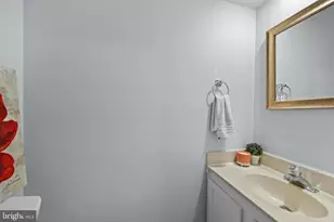 3930 Collis Oak Ct, Fairfax, VA 22033 - Photo 15