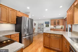 6964 Conservation Dr, Springfield, VA 22153 - Photo 15