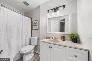 9117 Galbreth Ct, Springfield, VA 22153 - Photo 21