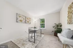 9117 Galbreth Ct, Springfield, VA 22153 - Photo 33