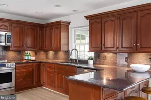 3022 Fox Den Ln, Oakton, VA 22124 - Photo 15